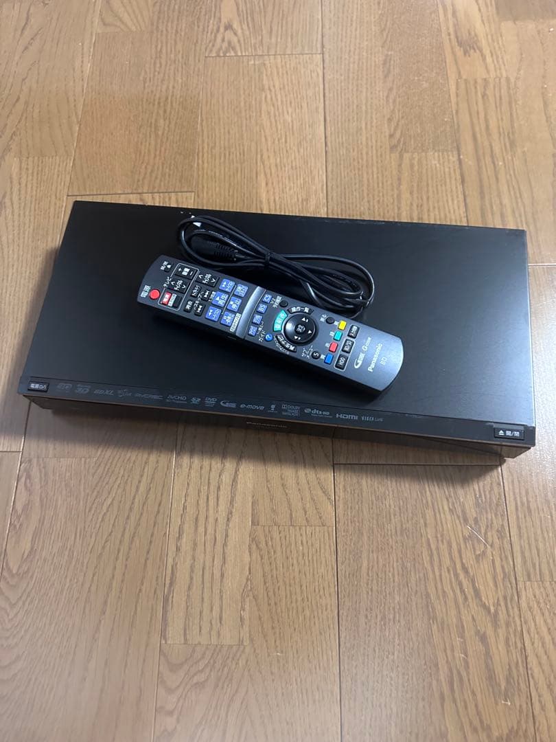 動作品　DMR-BZT720 3番組同時録画　リモコン付　パナソニック