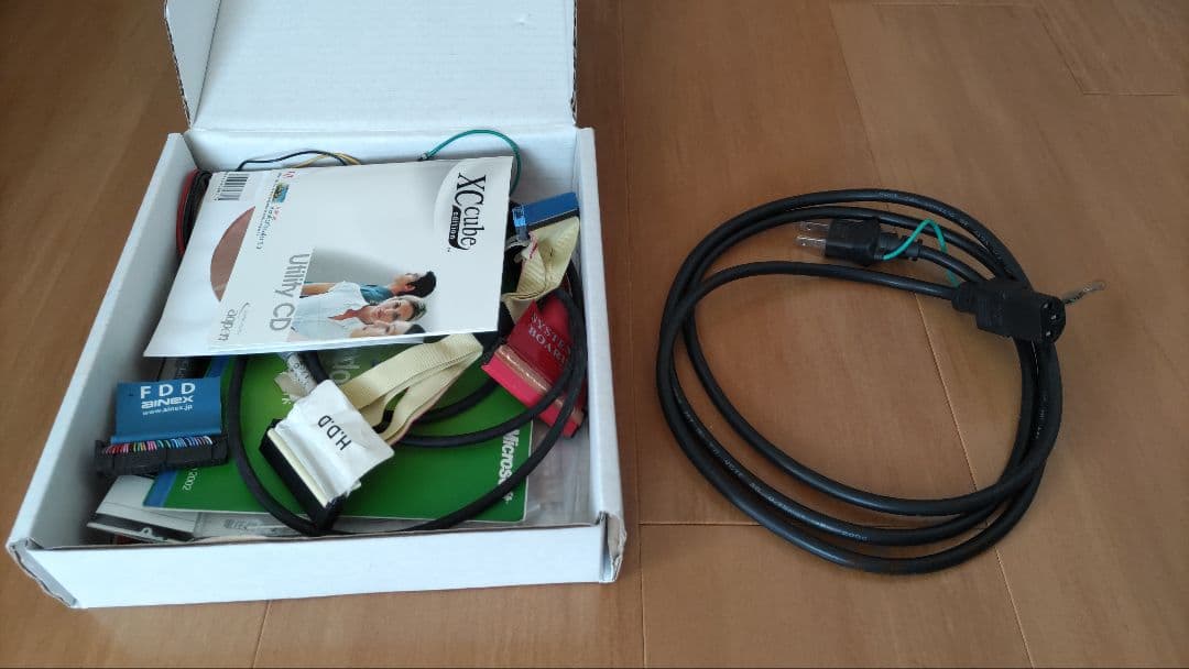 XCcube キューブ型 WindowsXP 自作パソコン WinDVD付き