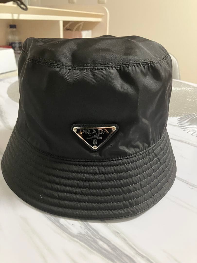 PRADA ブラック XLサイズ　バケットハット　ギャランディカード付き