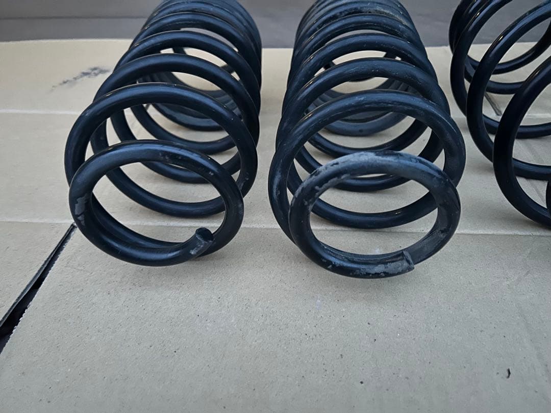 ダウンサス　フィールダー　NZE161G フロントリア