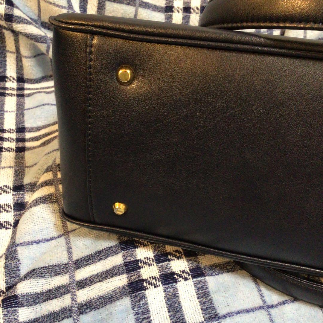 美品❤️kay Me ヴィーガンレザーエアリートートバッグ ビジネス用