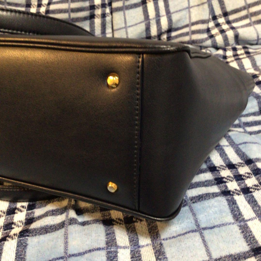 美品❤️kay Me ヴィーガンレザーエアリートートバッグ ビジネス用