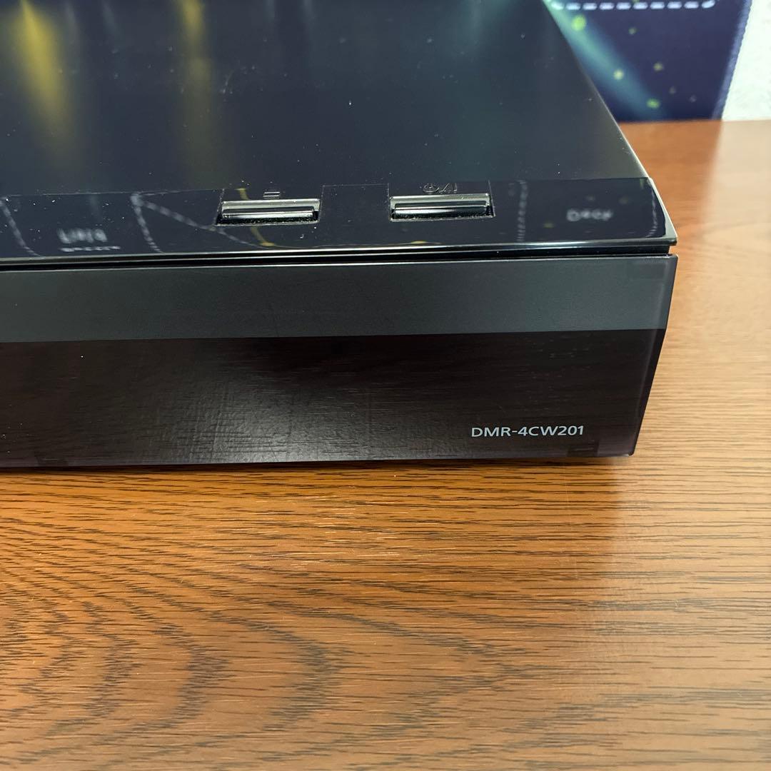 Panasonic ブルーレイディスクレコーダー【DMR-4CW201】