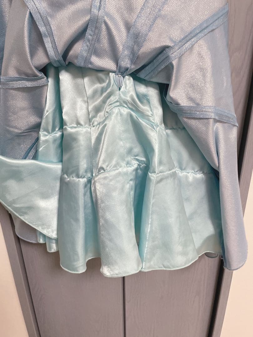 ⭕️エルサドレス⭕️ディズニー ビビディバビディブディック サイズ100