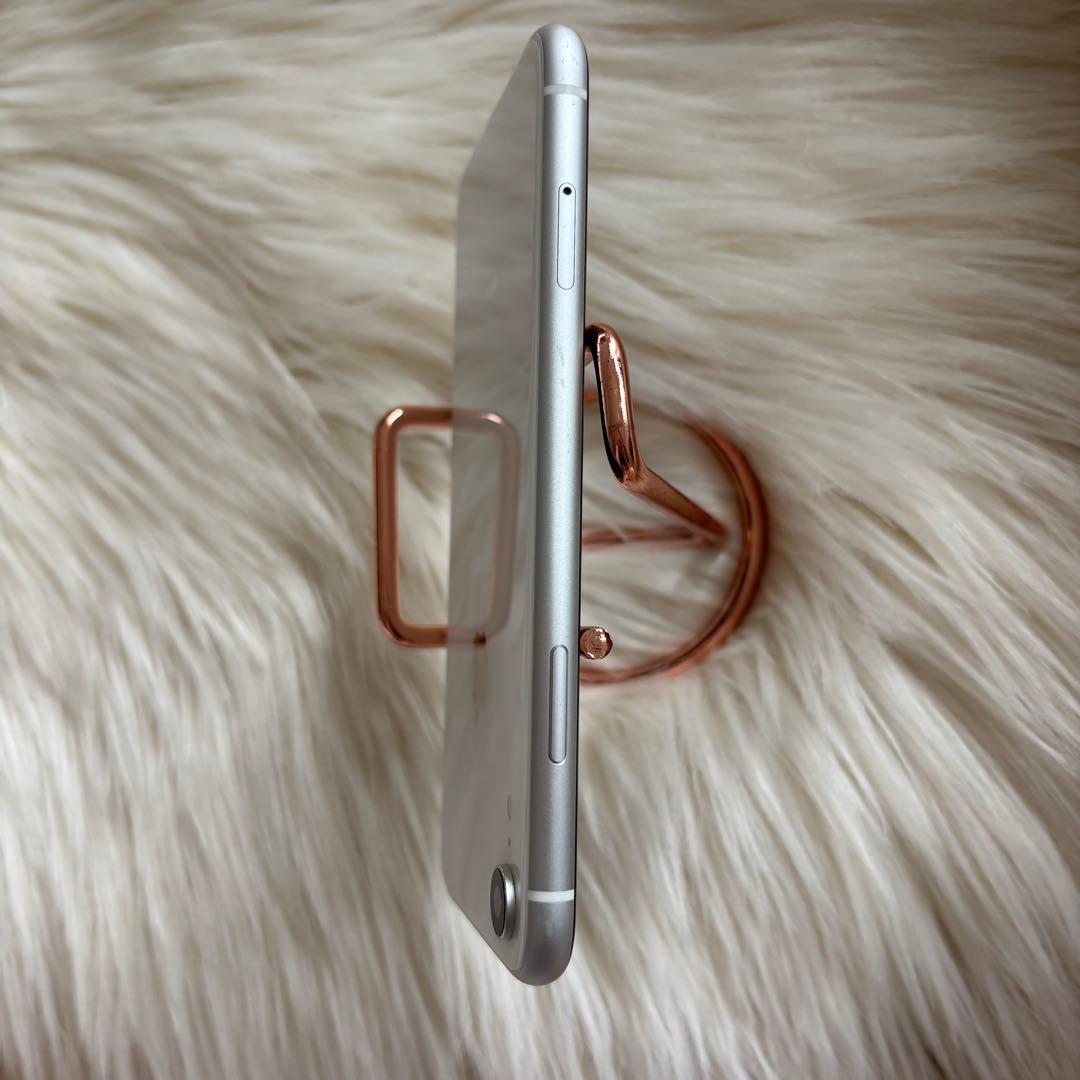 美品 Apple iPhone XR ホワイト SIMフリー 即発送可能