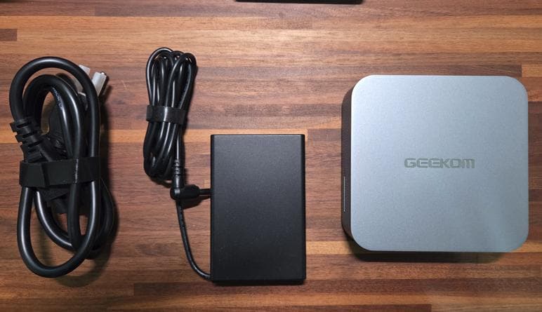 GEEKOM GT13Pro i7-13620H/メモリ32GB/SSD1TB