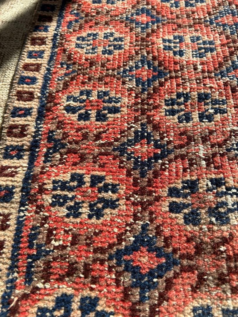 110×74 レア柄　お花のstamp トルコ　ヴィンテージラグ　トルコラグ