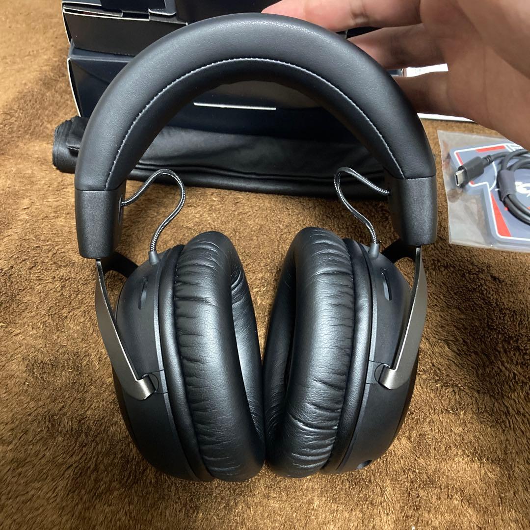 HyperX Cloud III ワイヤレスゲーミングヘッドセット
