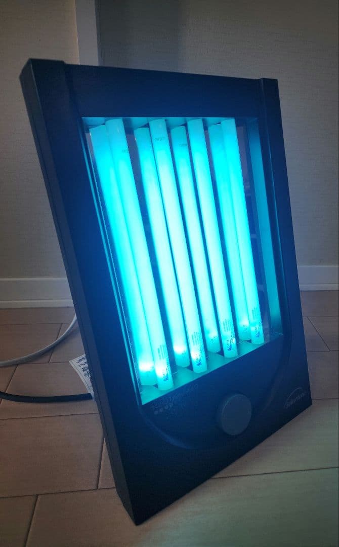 美品　日焼け　家庭用　タンニングマシン　NEOTAN ネオタン　A-60