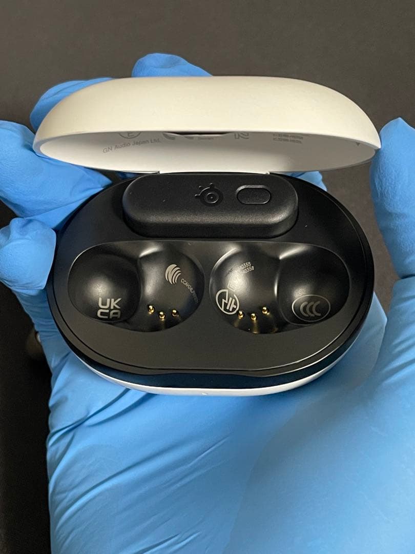 イヤホン SteelSeries Arctis GameBuds white