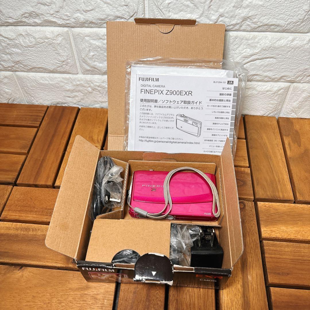 FUJIFILM FINEPIX Z900 EXR ピンク コンデジ