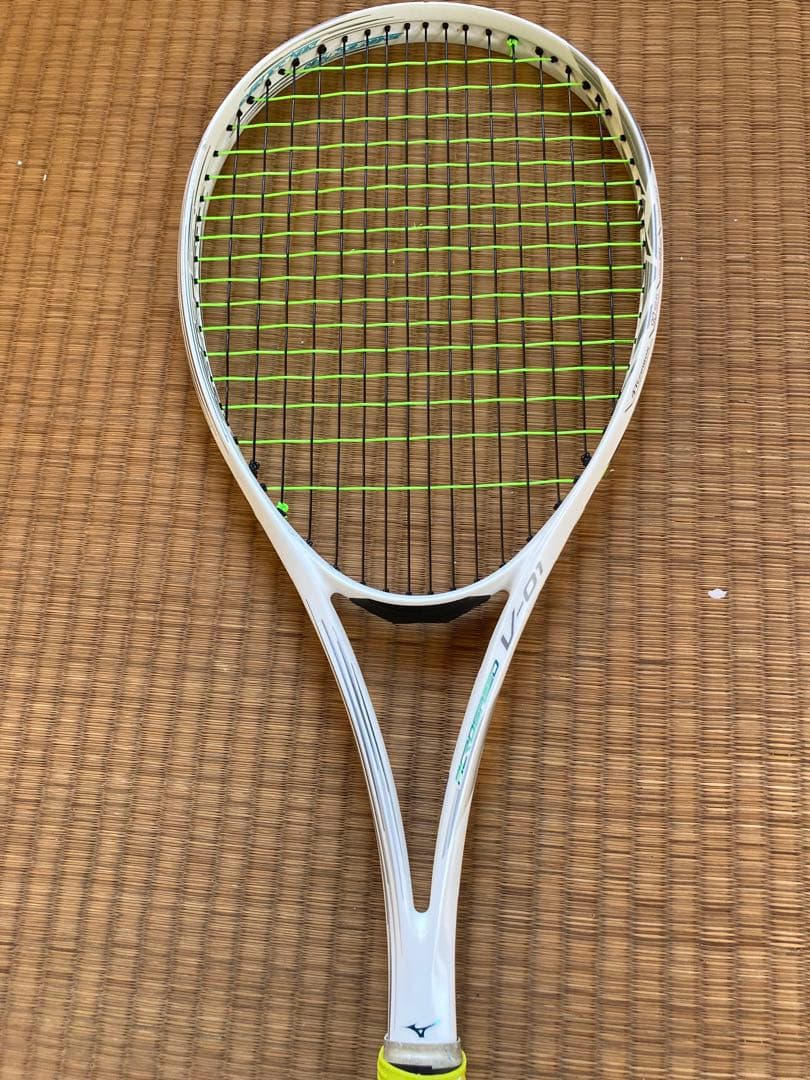 Mizuno V-01 軟式テニスラケット