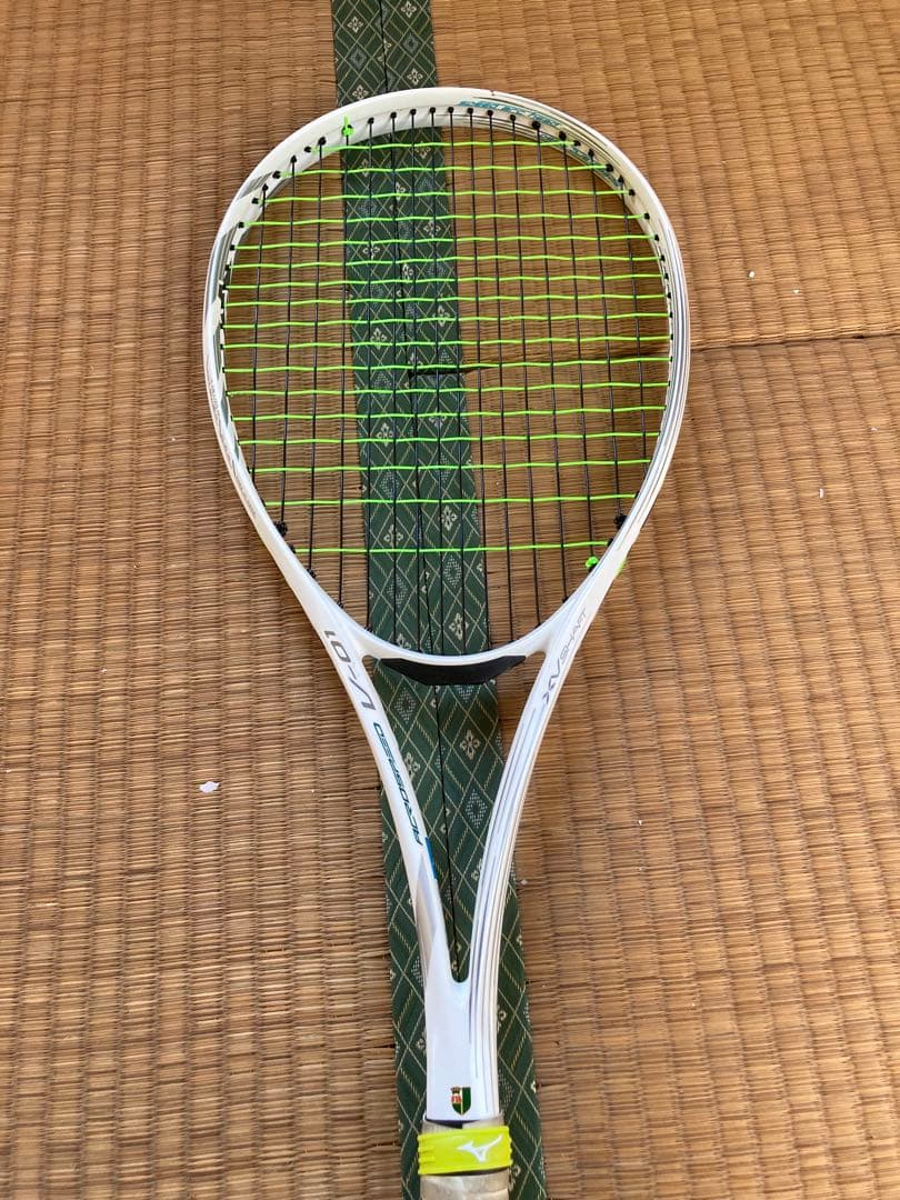 Mizuno V-01 軟式テニスラケット