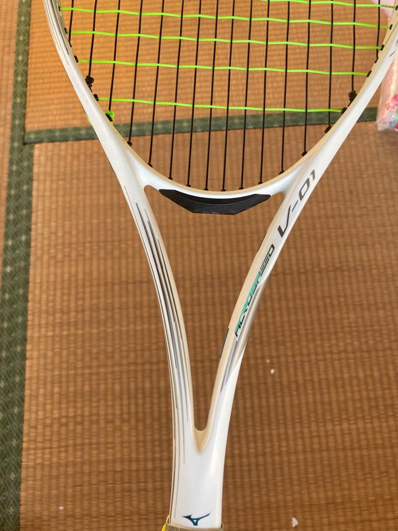 Mizuno V-01 軟式テニスラケット