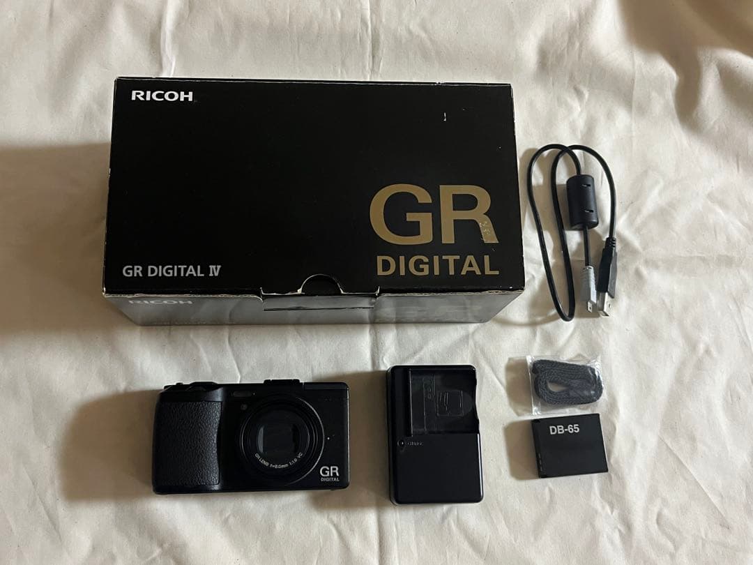 RICOH GR DIGITAL IV 本体 付属品 コンパクトデジタルカメラ