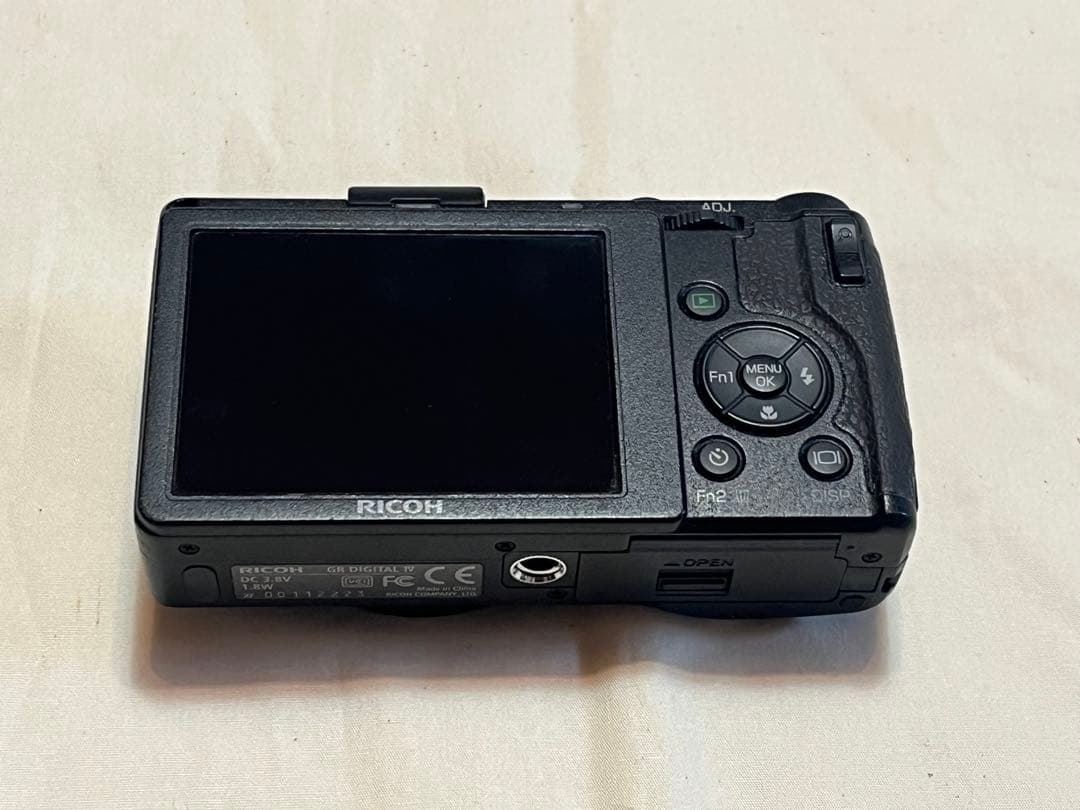 RICOH GR DIGITAL IV 本体 付属品 コンパクトデジタルカメラ