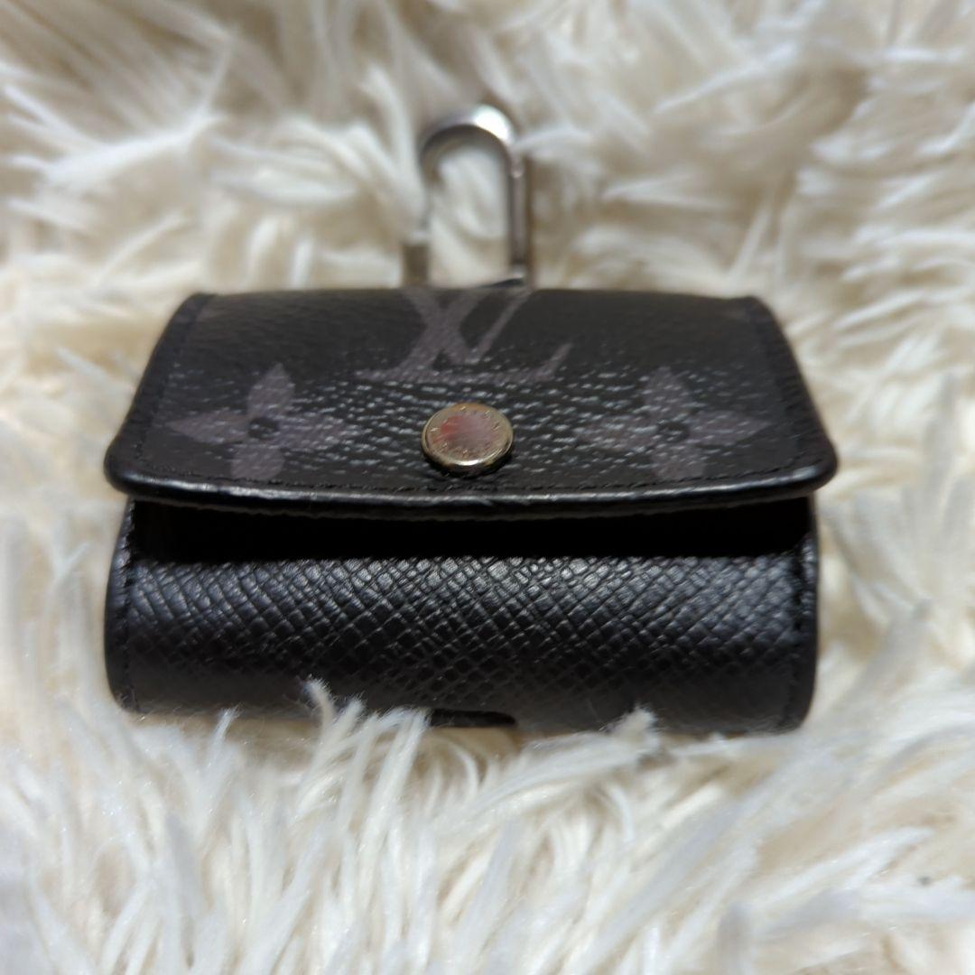 LOUISVUITTON　AirPods　イヤホンケース　モノグラム　ヴィトン