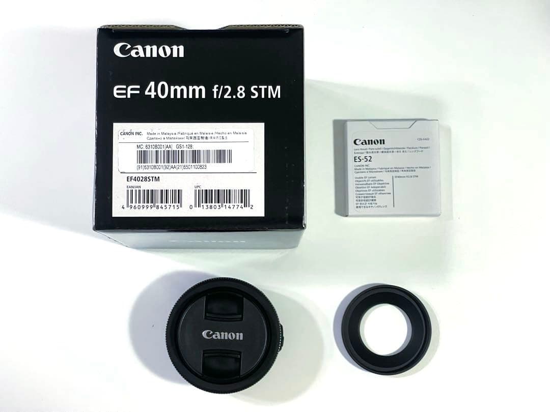 【Canon】パンケーキレンズEF40mm f/2.8STM レンズとフード