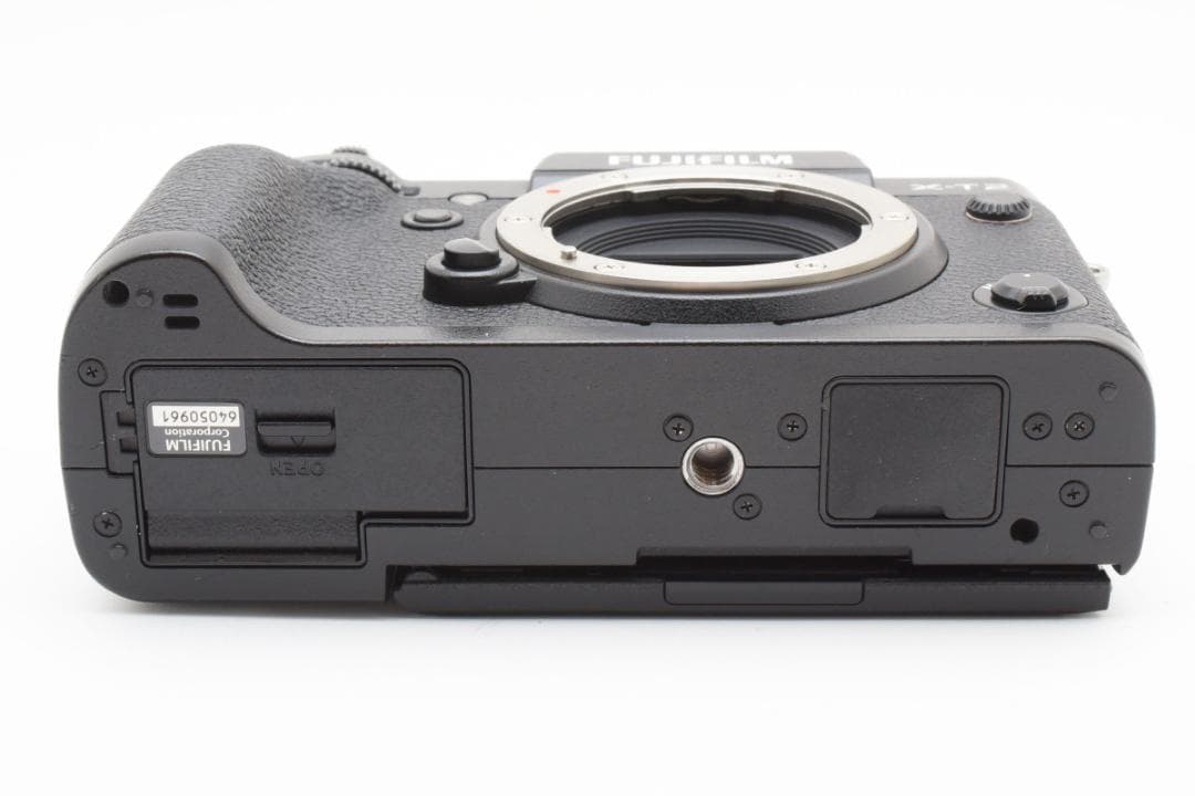 美品 FUJIFILM X-T2 箱 説明書付 ショット数 19枚 M254