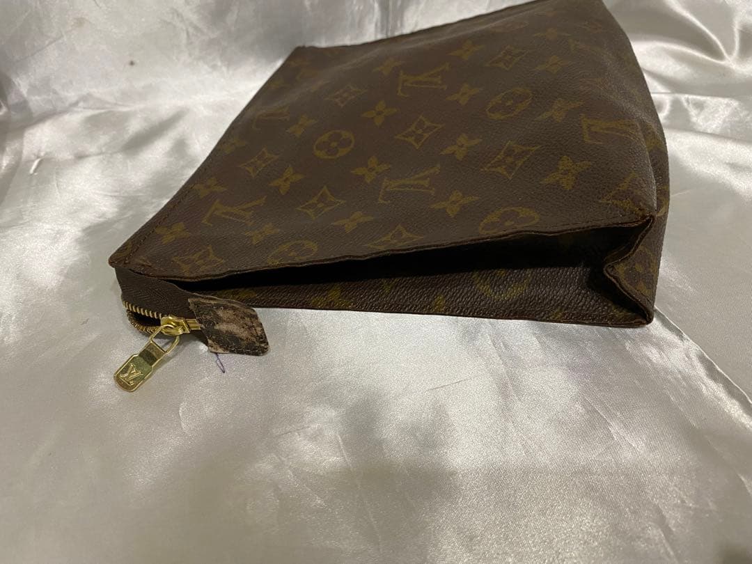 ルイビトン　サイドバッグ