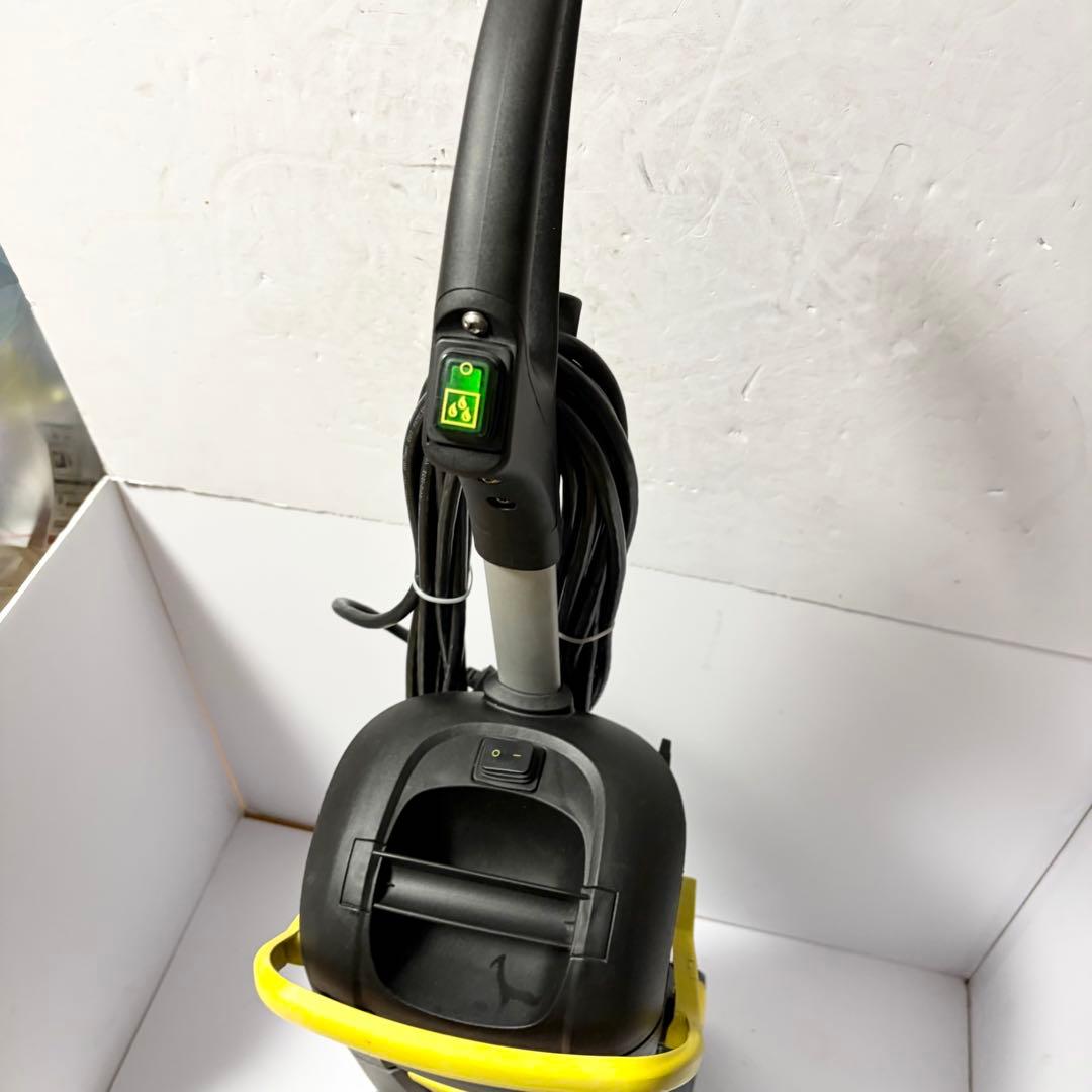 ケルヒャー KARCHER 業務用床洗浄機BR30/4C 1.783-222.0