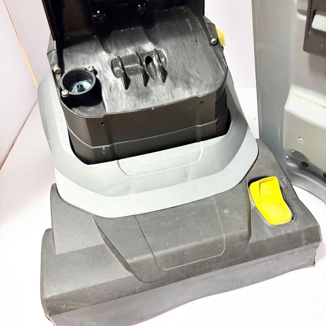 ケルヒャー KARCHER 業務用床洗浄機BR30/4C 1.783-222.0