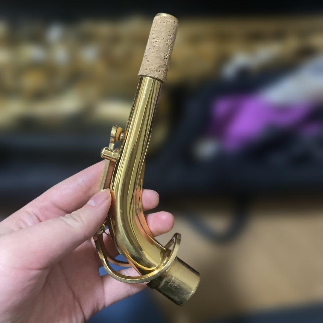 未使用品　本日まで値下げ★ゴールド サックス本体 マウスピース付き