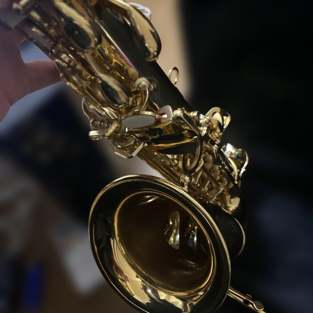 未使用品　本日まで値下げ★ゴールド サックス本体 マウスピース付き