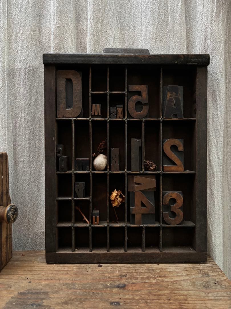 イギリス アンティーク プリンタートレイ 小型 真鍮仕切り 古道具