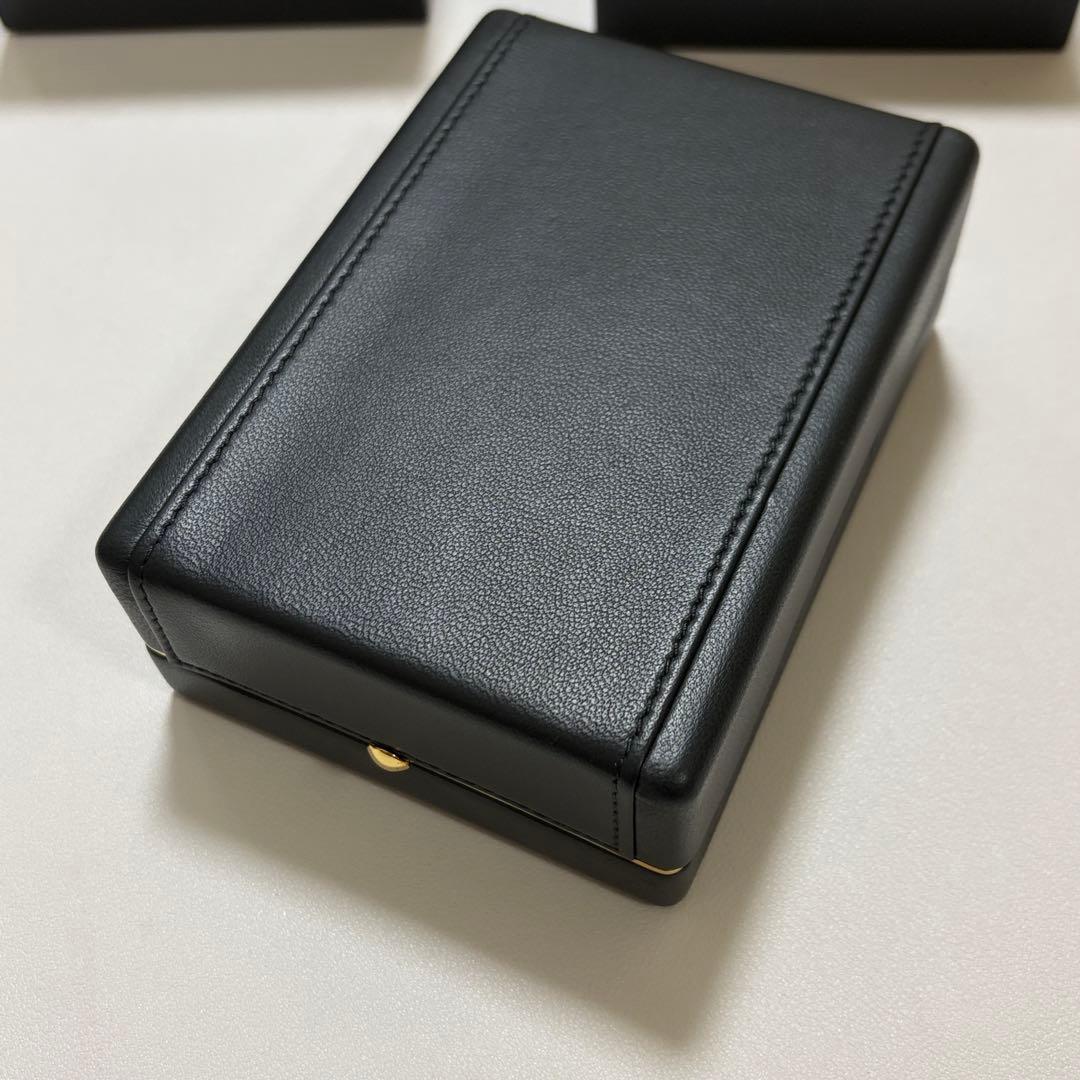 美品　グラフ　ピアス　ケース　空箱　レザー