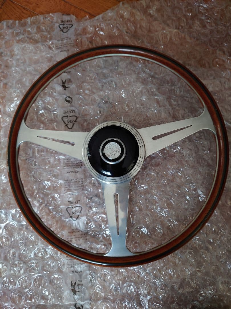 ★超希少50、60年代当時物 ナルディステアリング アルファロメオ ジュリエッタ