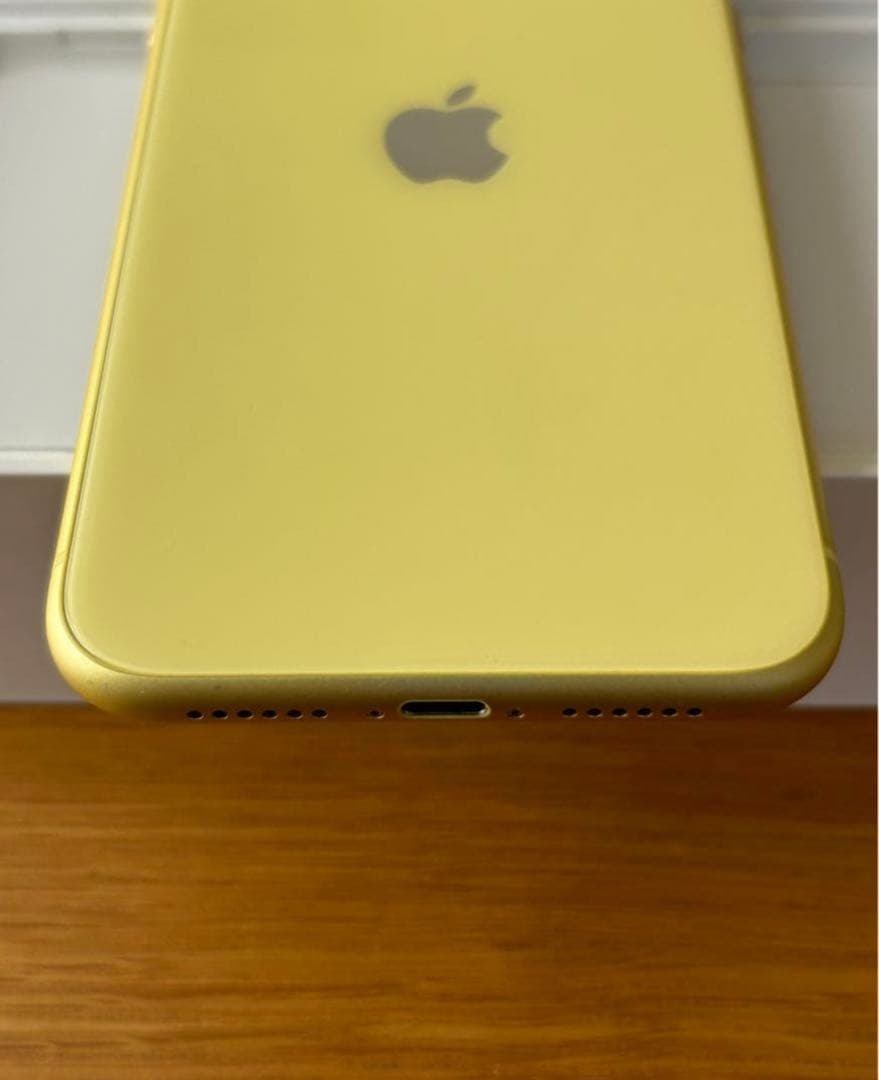 iPhone 11 バッテリー 88% 64GB イエロー SIMロック解除済