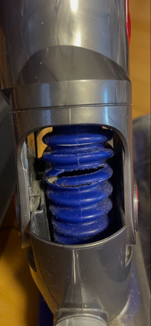 ダイソン dyson V11 fluffy SV14掃除機（ジャンク品）