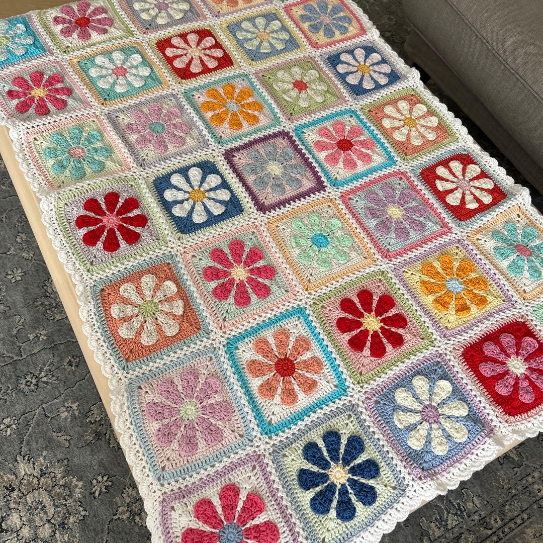 デイジーモチーフ マルチカバー 手編み ブランケット グラニースクエア