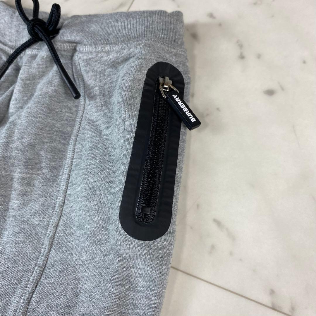 m*4様 現行タグ 4Y◎バーバリー　ニットカーディガン　スウェットパンツ　セッ