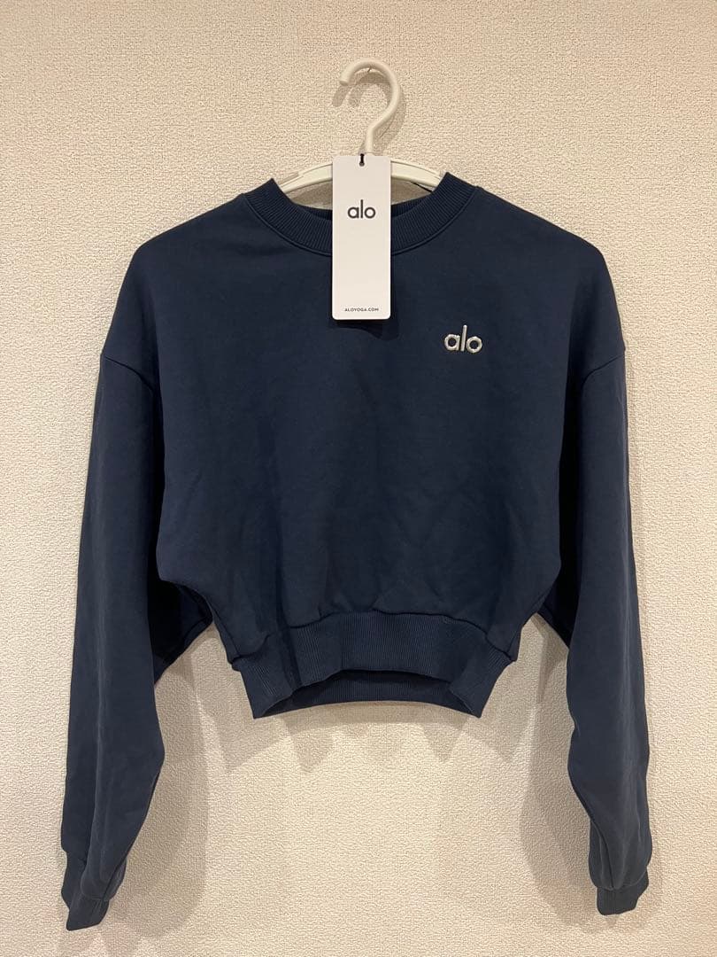 【新品未使用タグ付き】正規品　alo クロップド Accolade クルーネック