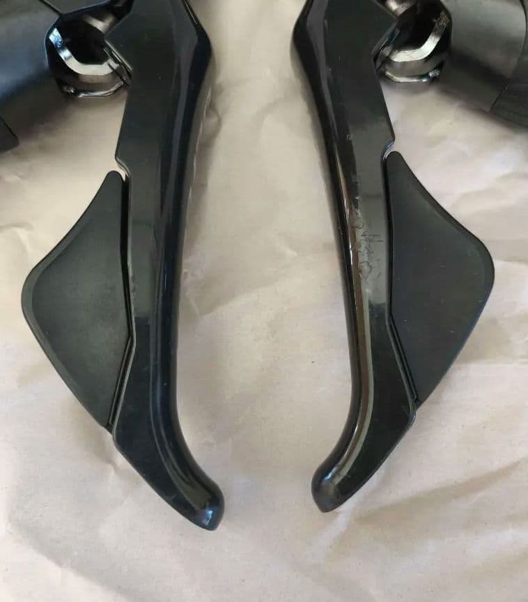 【右STIジャンク扱い】Ultegra 油圧STIレバー、ブレーキセット