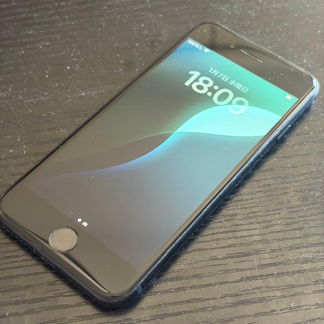 iPhone SE 第3世代 64GB ミッドナイト バッテリー84%
