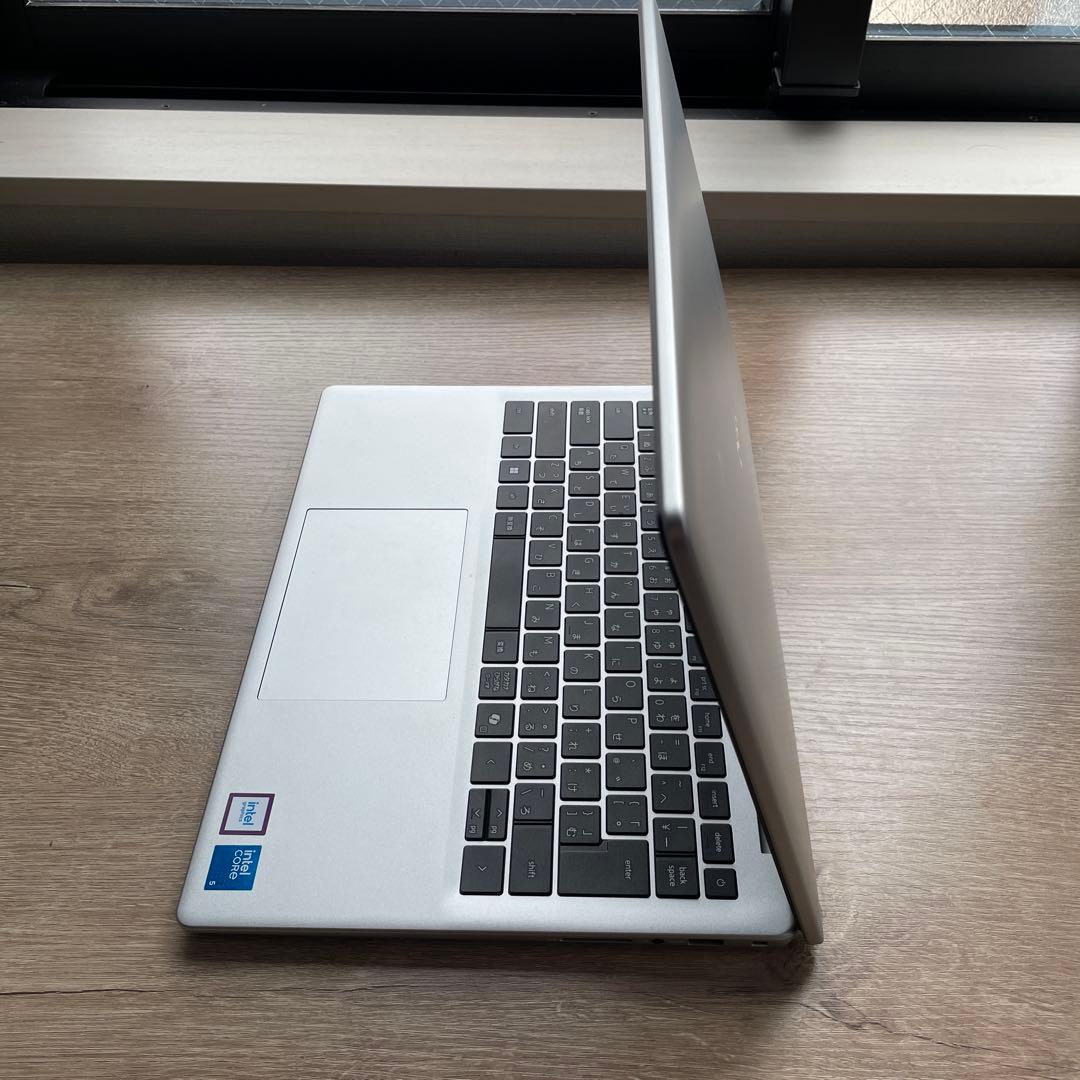 PC Dell 14 DC14250 (充電器付き)