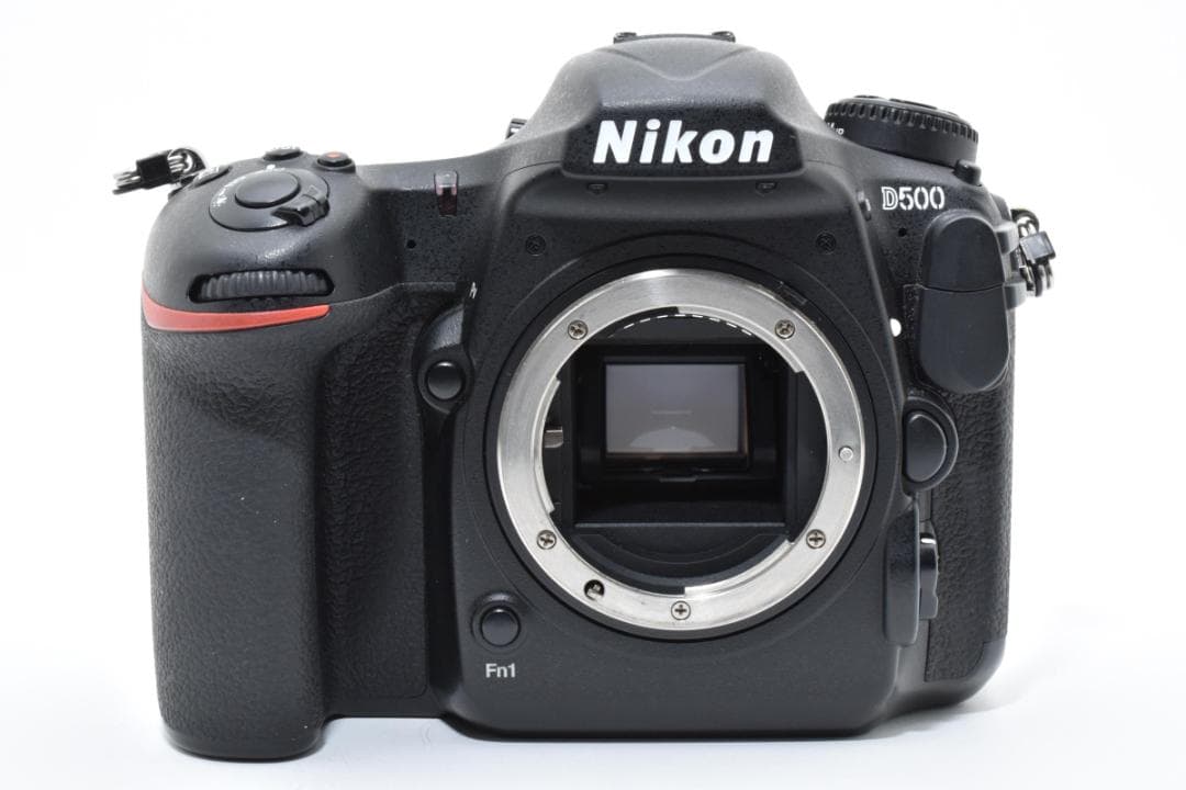 美品 ニコン　Nikon 500 ボディ 《ショット数20586回》1536