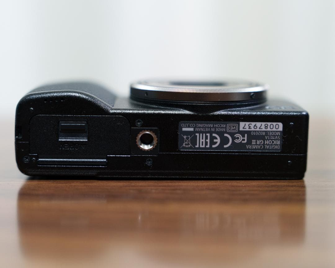 RICOH GRⅢ / シャッター数 3520