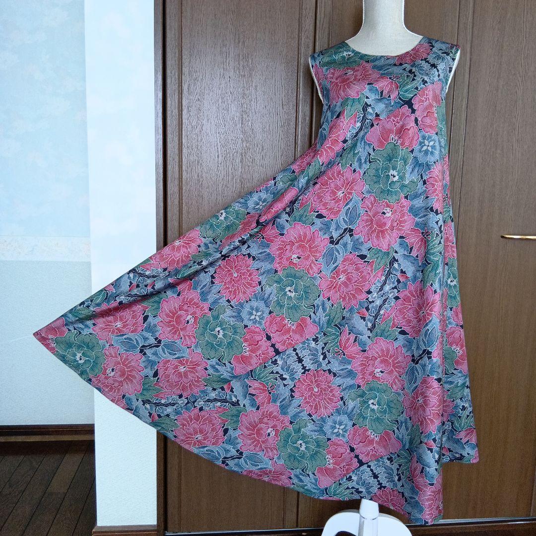 着物リメイク＊７マルキ本場大島紬 大輪柄＊ノースリーブテント型フレアーワンピース