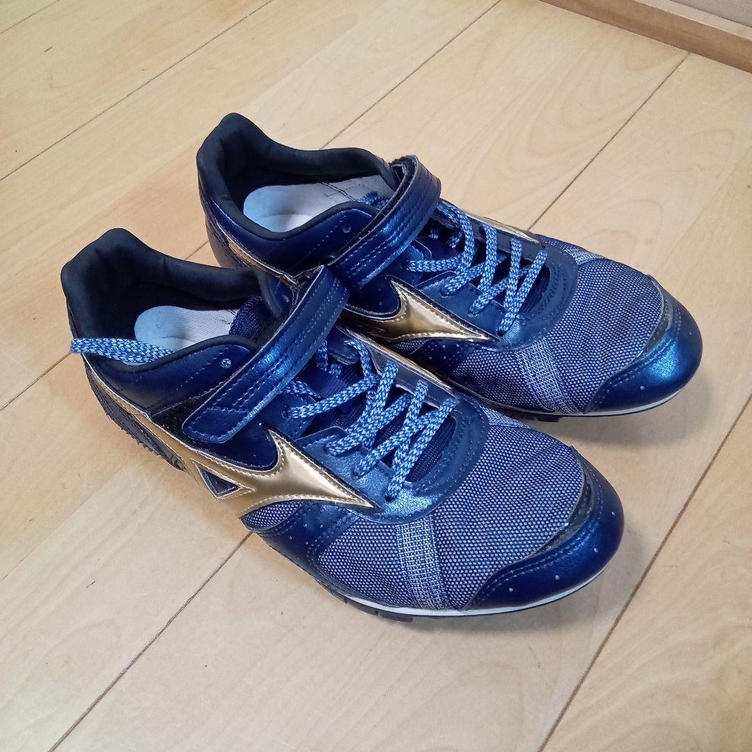 Mizuno 走幅跳用スパイクシューズ ネイビー/ゴールド