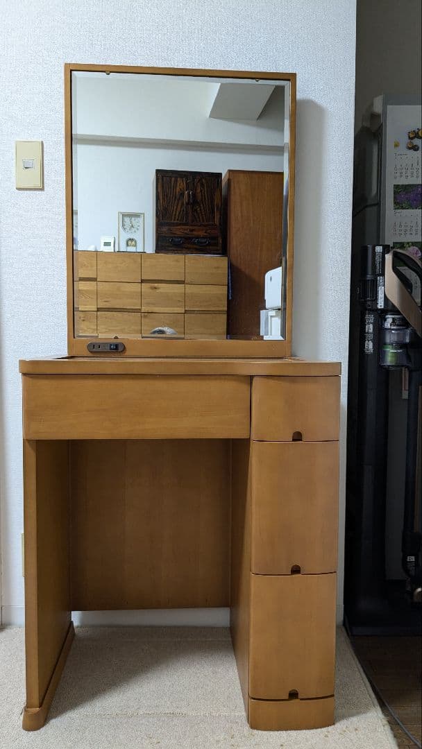 【大塚家具】ドレッサー鏡台　カバ材