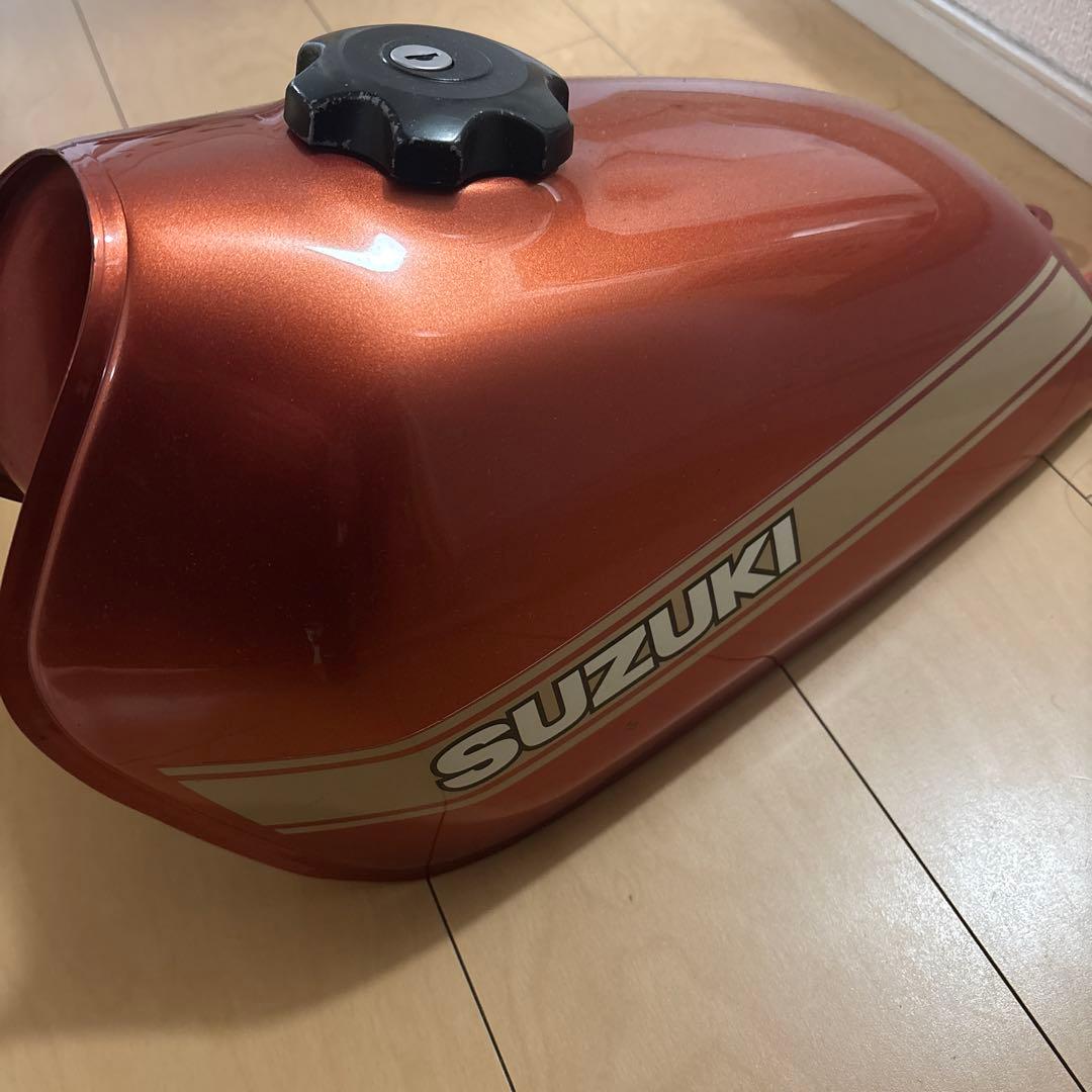 SUZUKI グラストラッカータンク オレンジ