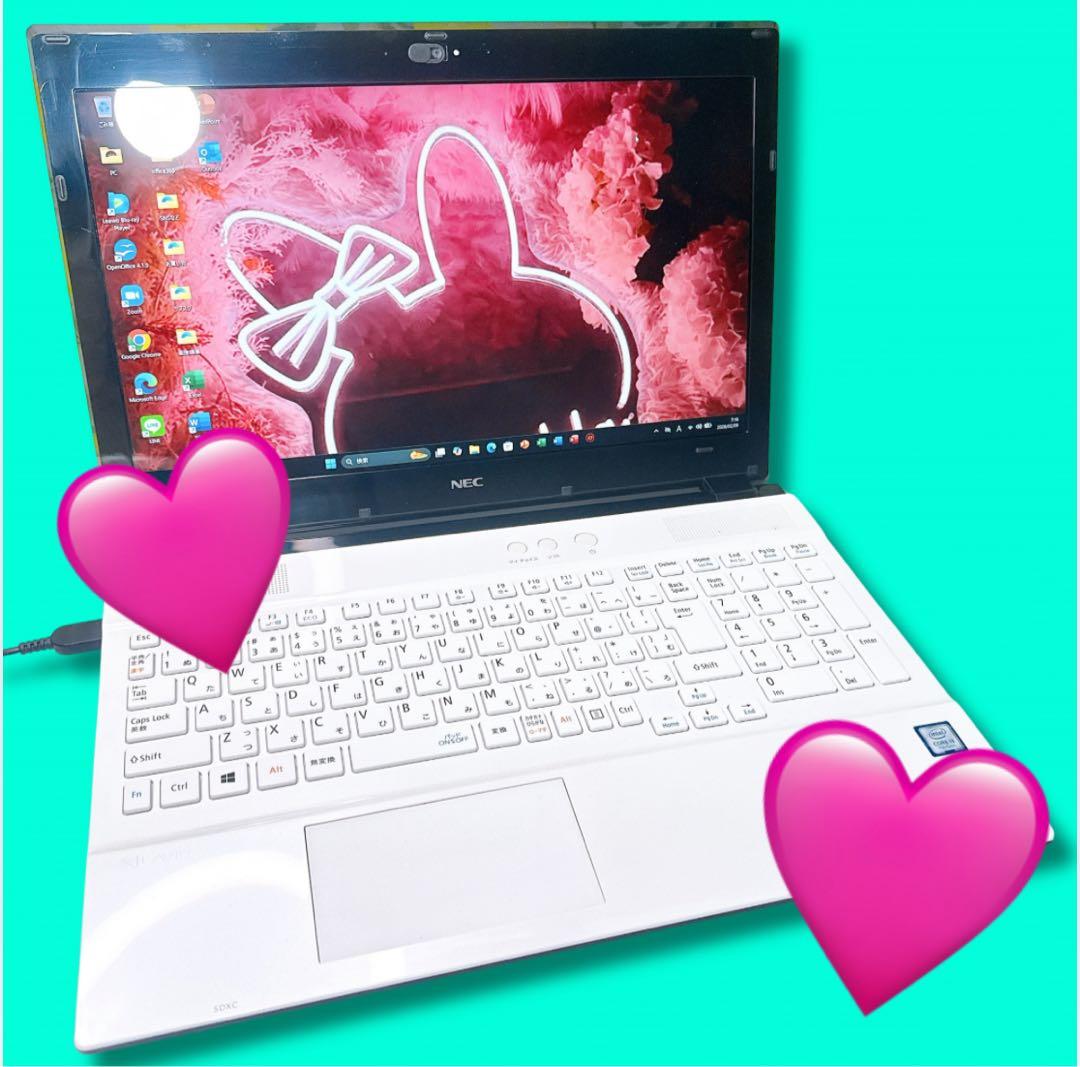 新品SSD❤️特典マウス付き❤️大人気ホワイト❤️お部屋のインテリアにも馴染む❤️