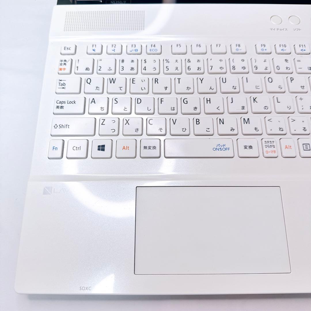 新品SSD❤️特典マウス付き❤️大人気ホワイト❤️お部屋のインテリアにも馴染む❤️