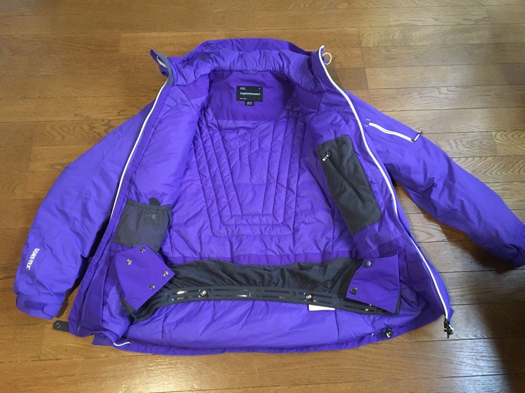 【ルイ】美品【Peak Performance】　M HELILOFT J