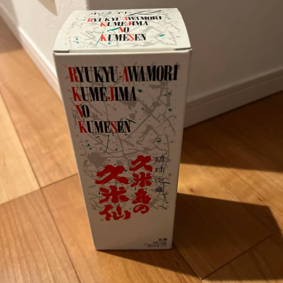 【終売品】　泡盛　古酒　久米島の久米仙　ホワイト12  熟成30年以上