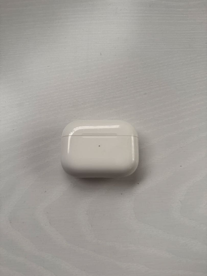 AirPods Pro ワイヤレスイヤホン 本体，中身